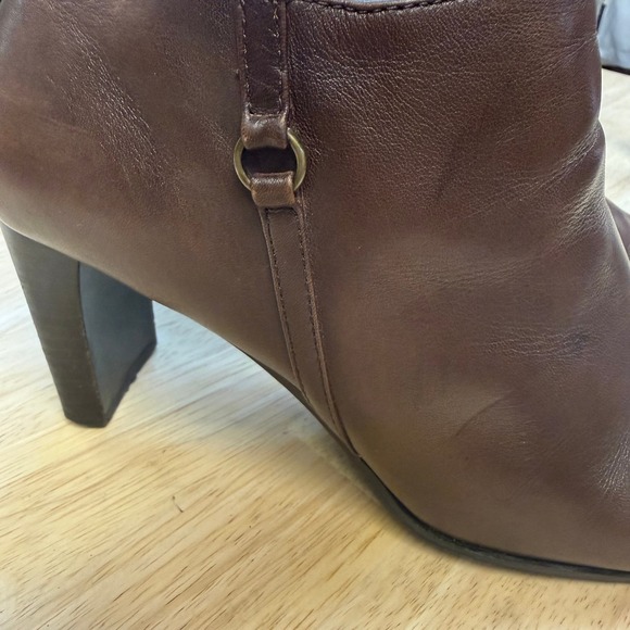 Bandolino B-Urbane Brown Leather Square Toe Block Heel Ankle Boots Womens 7M - Picture 6 of 7